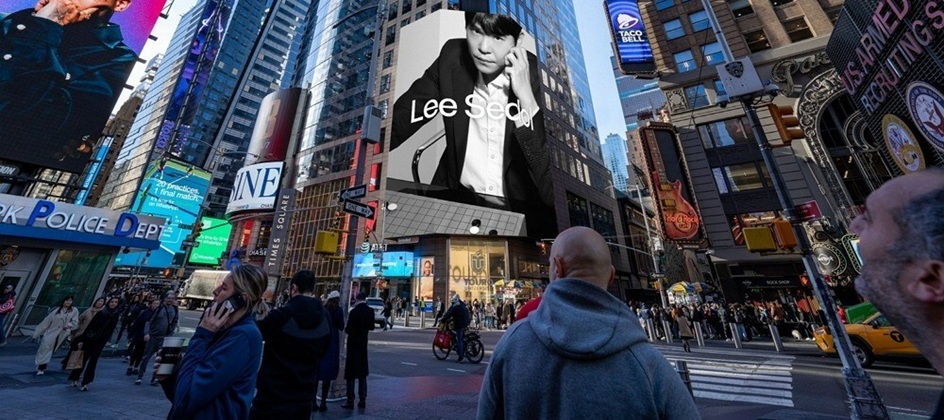 Enhans takes agentic AI to Times Square
